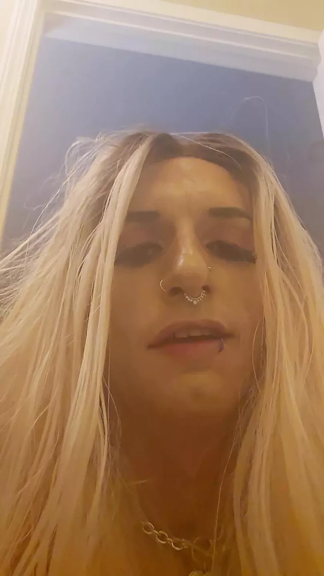 Оргазм сисси, клип