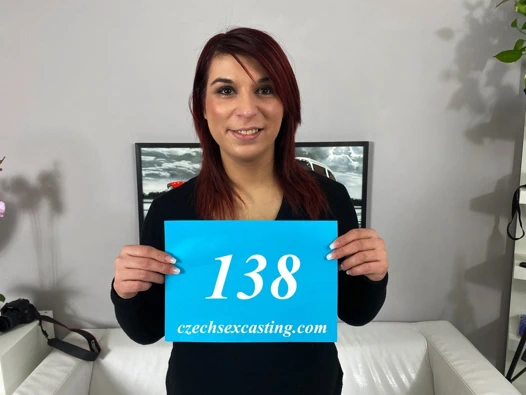 hamile kızıl saçlı döküm