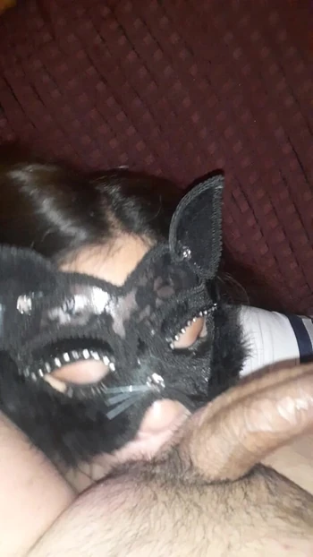 Тинка лижет мои яйца