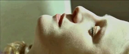 Snr ünlü güzel mastürbasyon