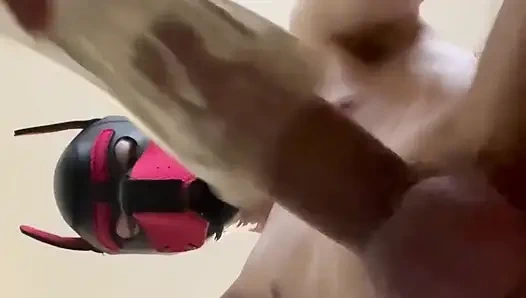 Azgın pup fleshlight seks oyuncağını ve çok daha fazlasını sikiyor