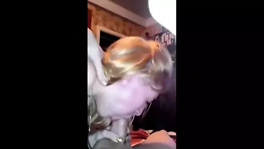 amatör kız emmek büyük horoz