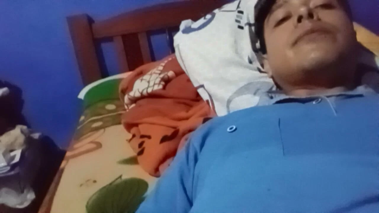 Boynumdan tuttum