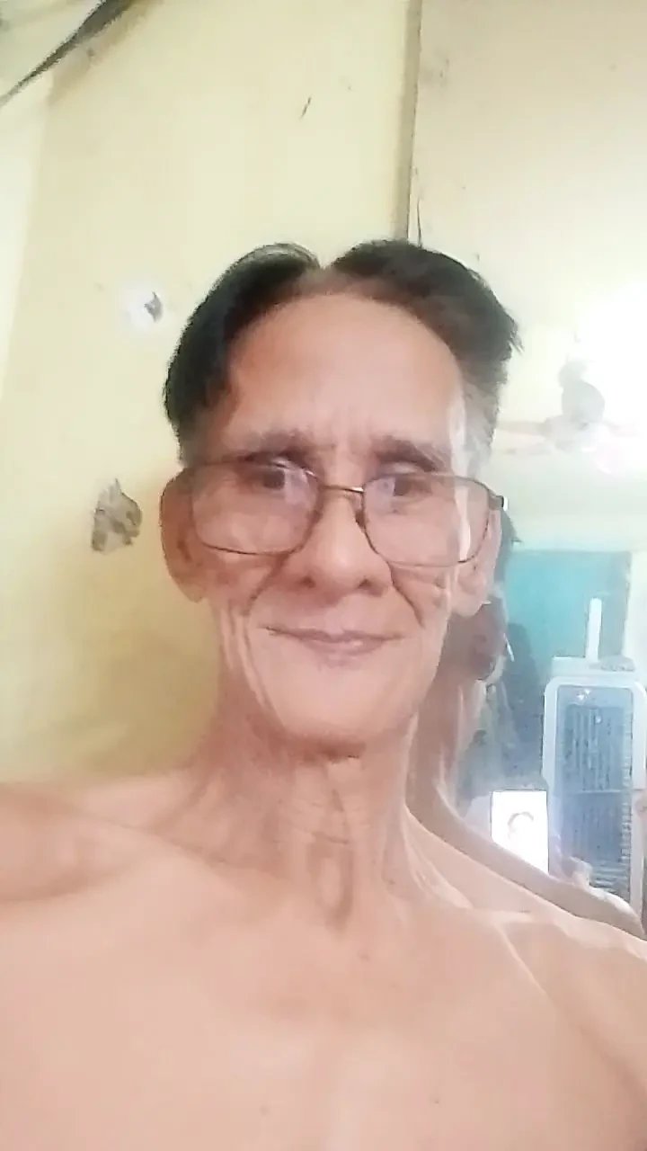 Karımı sikiyorum. Amına boşalıyorum