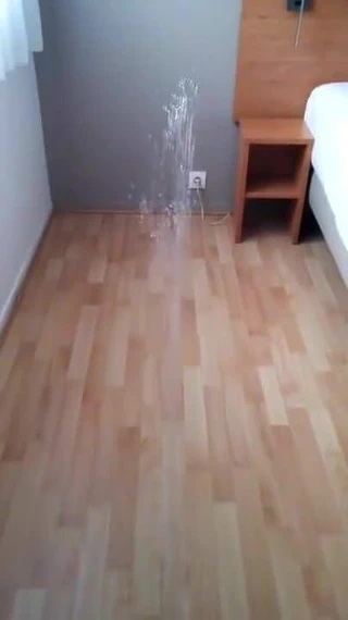 Sert pissing adım anne