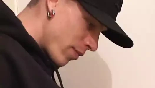 genç shane dayak kapalı