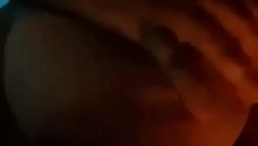 Evli ve bana bir video gönderiyor