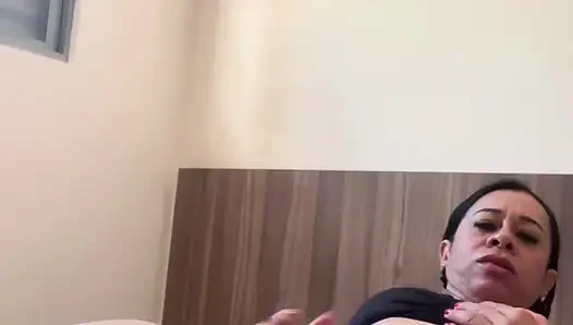 Bu yaştaki bir anne için son derece büyük kaslar