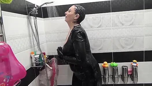 Lateks vücudumun ve saçımın her yerine krema 1! 5 litre