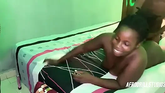 En iyi arkadaşımı siktim sıkı amcık