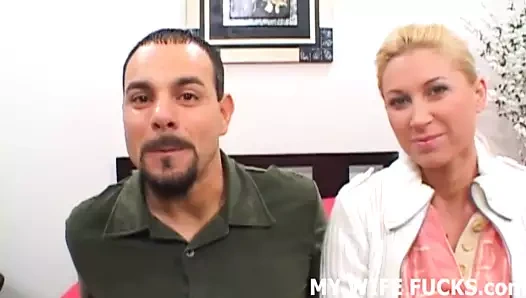 Çarpıcı karının bir porno yıldızı tarafından dövülmesini izle