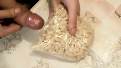 Ateşli macaroni boşalıyor