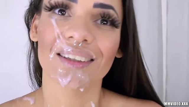 Carol fenix sofrendo hayır anal