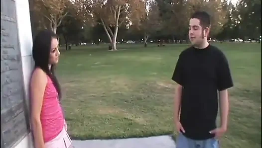 Klasik büyük göğüsler mastürbasyon amcığını parmaklıyor