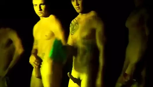 hardons ile sıcak gogo çocuklar