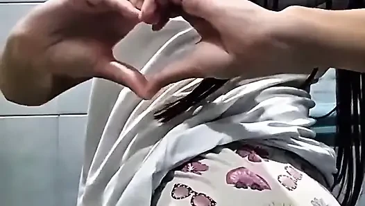 Üvey anne yarağı ham arzuyla paylaşıyor