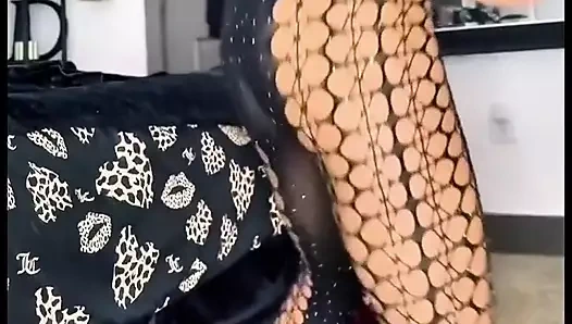 O götü twerk yapıyor