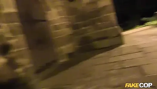 Fake cop - cadılar bayramı anal seks özel