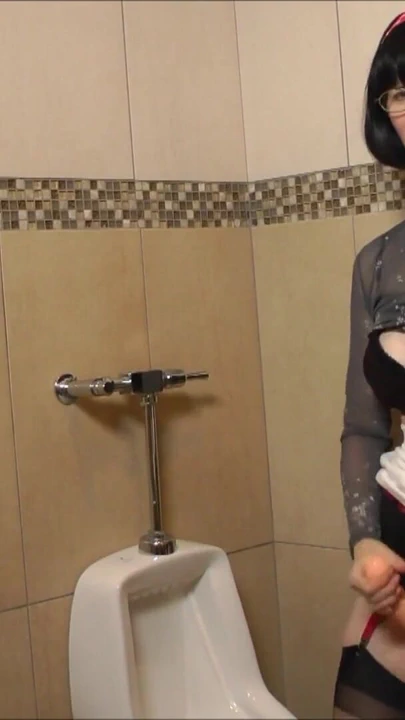 Ffstockings - olgun erkek odasında takma yarakla mastürbasyon yapıyor | Klip 1