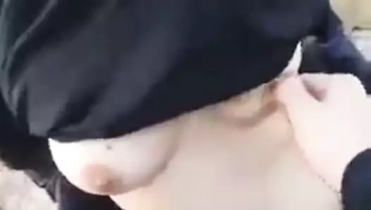 Arap itaatkar kız içinde nihab aşağılanmış