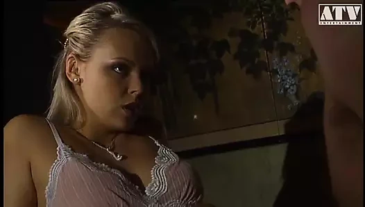 Ellen saint büyük memeli ve deneyimli bir fahişe