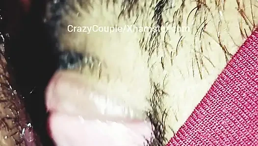 Kız arkadaş amcık yalıyor ve emiyor ev yapımı video