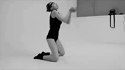 Zeds ölü - beyaz saten