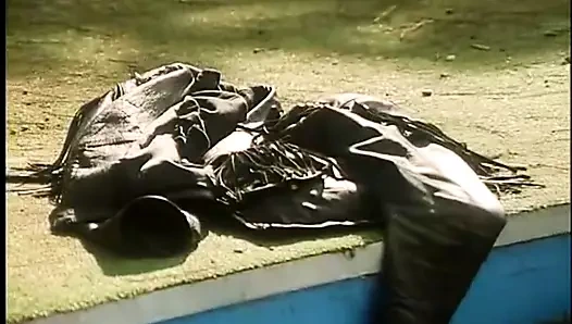 Famiglia'da Giochi bestiali. klasik bağbozumu İtalyan filmi