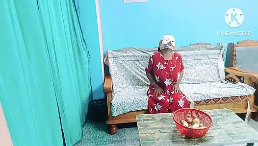Şehvetli üvey anne üvey oğluna karşı hislerini kontrol edemiyor - inleyerek tam tamil edepsiz konuşma