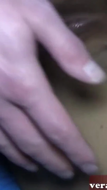 Мощный момент из "Немецкий кримпай и порция спермы, вечеринка пользователей с Maja Bibi"