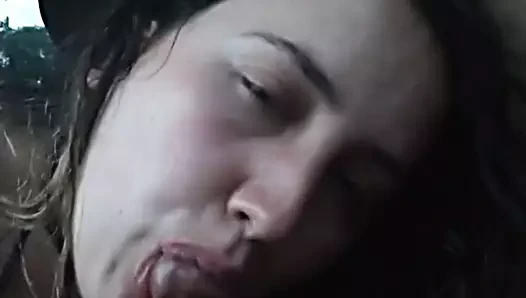 emme koca üzerinde araba