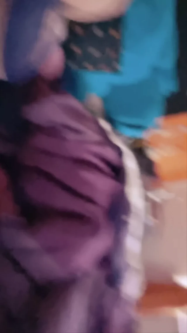 Возбужденная, беременная и мокрая