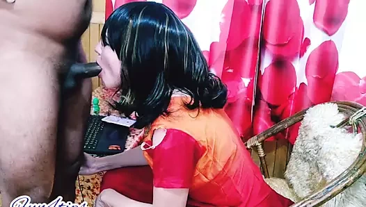 Süper sıcak beyaz milf siyah horoz alır.