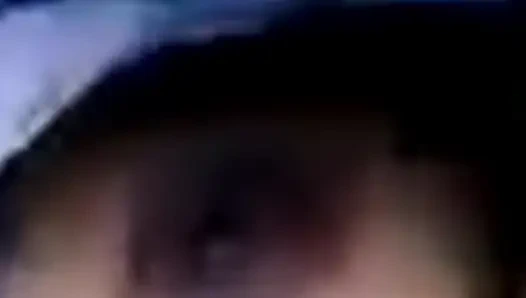Yeni evli 18 yaşındaki yenge kocasını eski erkek arkadaşını sikerek aldattı yapay zeka bildirimi