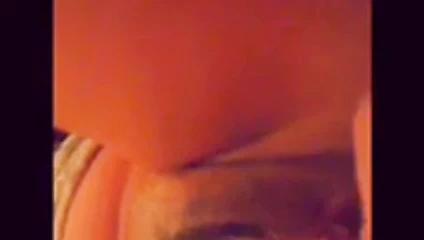 Parmak kahrolası benim kız arkadaş ile dört parmak içinde ona kedi