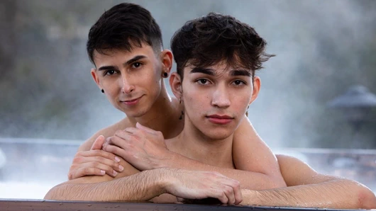 Twink dudes kai kilitler ve dylan matthews var sahip olan seks