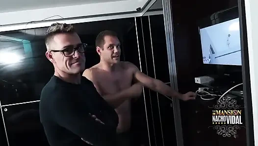 Nacho Vidal malikanede elle muamele, şakalar ve haberler
