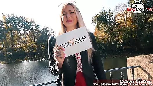 Alman sıska orta yaşlı seksi kadın ile sokakta gerçek Alman kör randevu