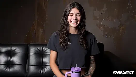 Ramona Vixen işkence etmekten ve zevk için yalvarmadan salyalar akıyor