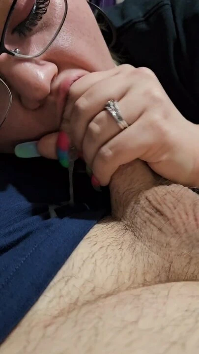 Handjob yapmaya çalıştı, oral sekse dönüştü