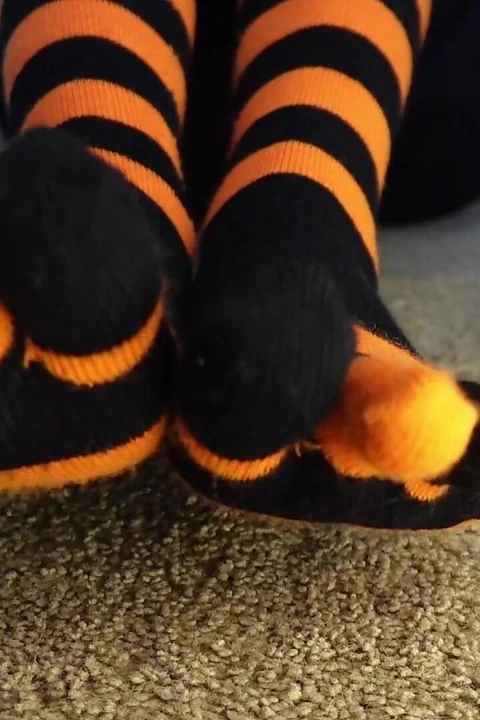 Tek kelime etmeden takıntılı