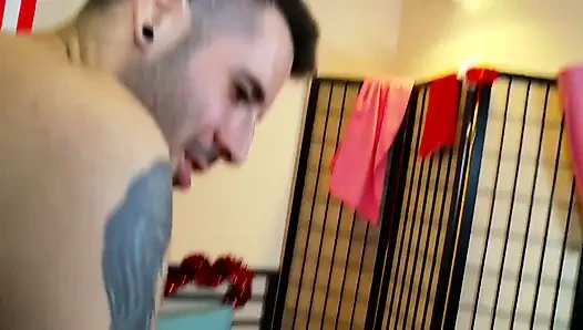 Güzel genç kız ilk porno oyuncu seçmelerini yapıyor