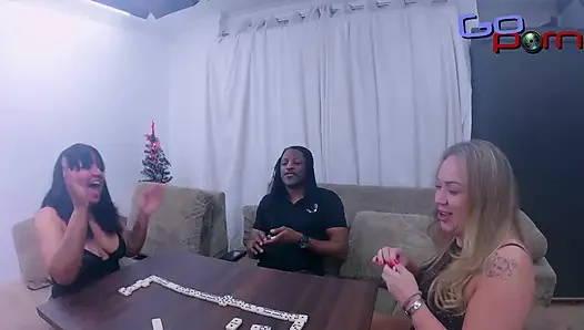 Domino Oyunu Gerçekle Biter Ya Da Çok Fazla Fahişelik Ile Meydan Okur