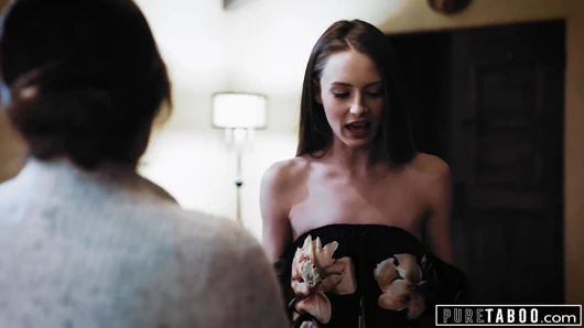 Saf tabu, kyler quinn üvey anne ve üvey babasıyla yakalandı