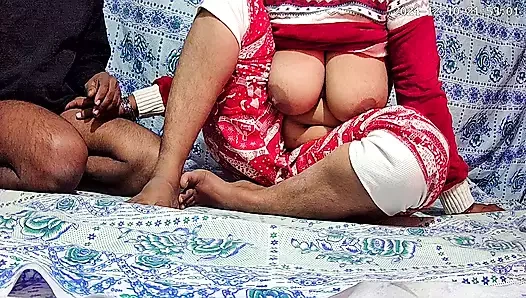 Genç Hintli kayınbiraderi ve kayınbiraderi seks yapıyor 39765