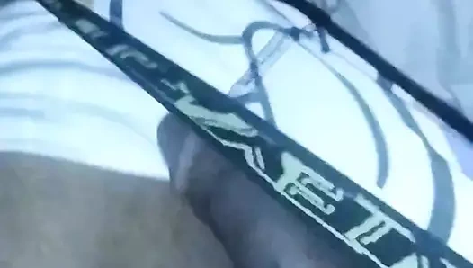 Büyük zenci yarağım Dat Juice Box'a girip çıkıyor