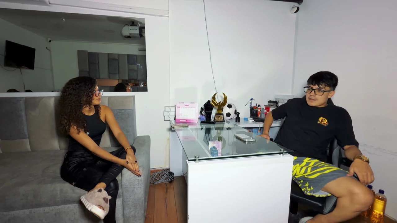 Hanna attends an interview for FIRST PORN CASTING with a guy with a huge cock