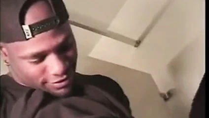 Seksi milf sikikleri içinde the banyo