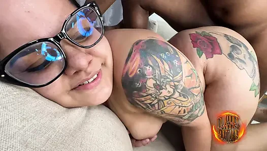 Bakış açısı azgın amazona pawg büyük zenci yarağını götten sikiyor fragman