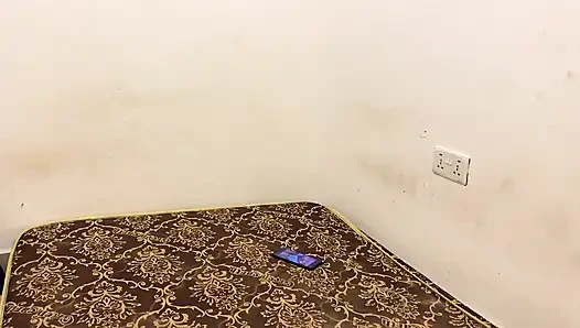 Azgın gettolu adam üvey kız kardeşini sert sikiyor